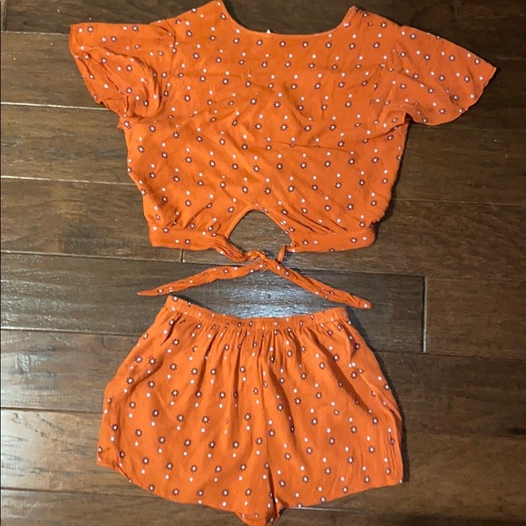 Patrons of Peace Top - Picture 7 of 7